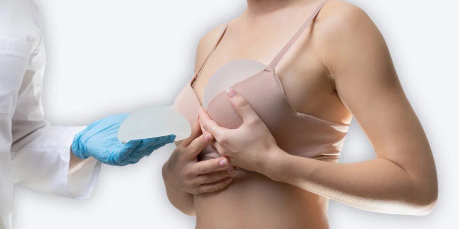 Brustaufbau Methoden: Eigengewebe oder Implantat?